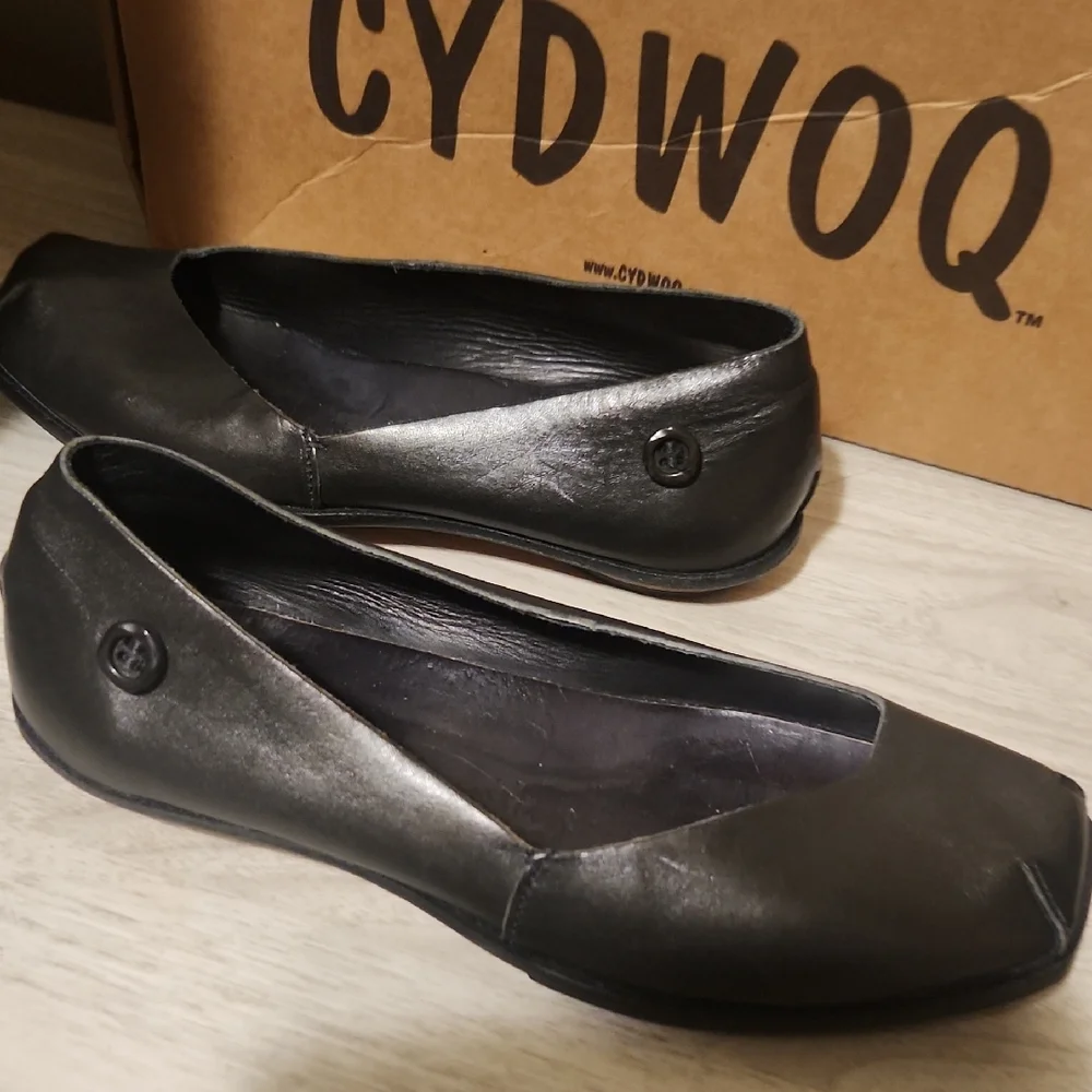 NEW WITH BOX Women's High Quality Leather CYDWOK SHOES - Picture 6 of 8